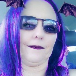 Meet your Posher, Carol